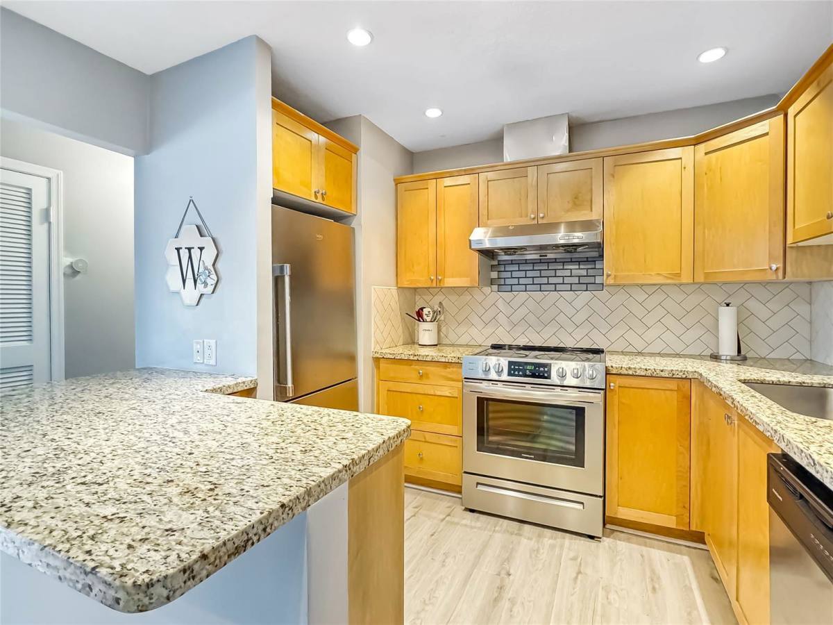 Condo for rent at 162 Cypress Club Dr, Pompano Beach, FL 33060