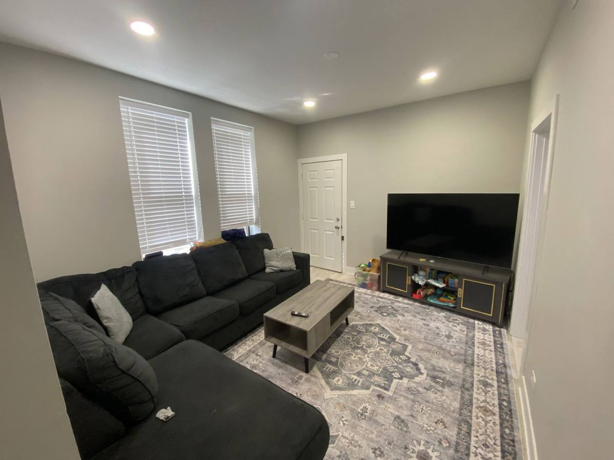 Apartment for rent at 1007 N California Ave #3R, Chicago, IL 60622