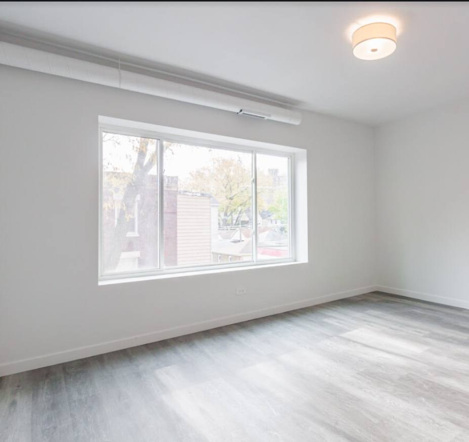 Apartment for rent at 1706 W Glenlake Ave #3, Chicago, IL 60660