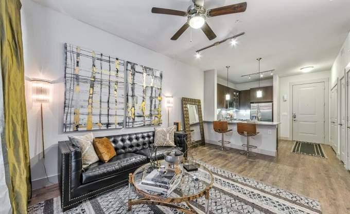 110 W Cityline Dr #1015, Richardson, TX 75082