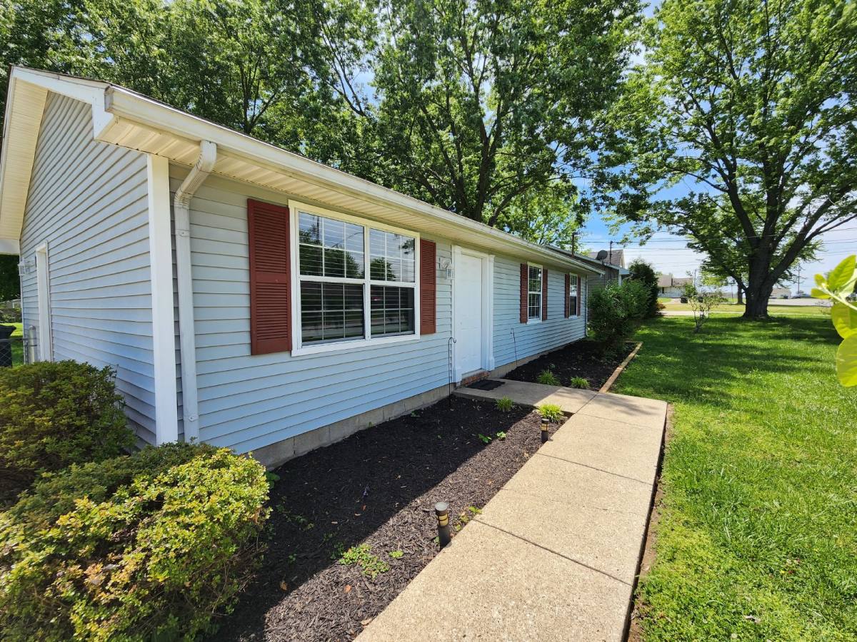 House for rent at 119 New Gritton Ave, Oak Grove, KY 42262