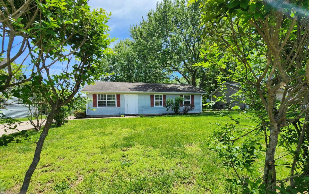 House for rent at 119 New Gritton Ave, Oak Grove, KY 42262
