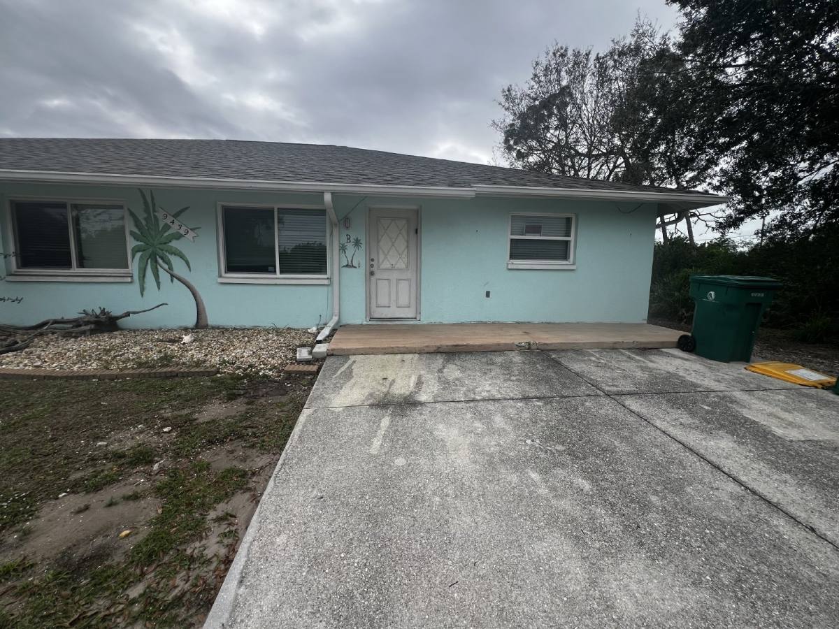 Townhouse for rent at 9439 Acco Ave #B, Englewood, FL 34224
