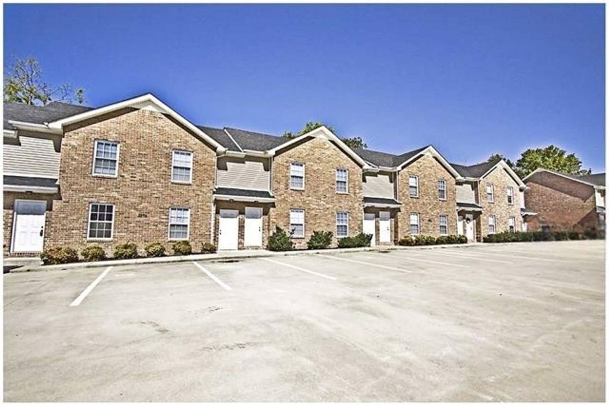 Townhouse for rent at 2268 McCormick Lane E, Clarksville, TN 37040