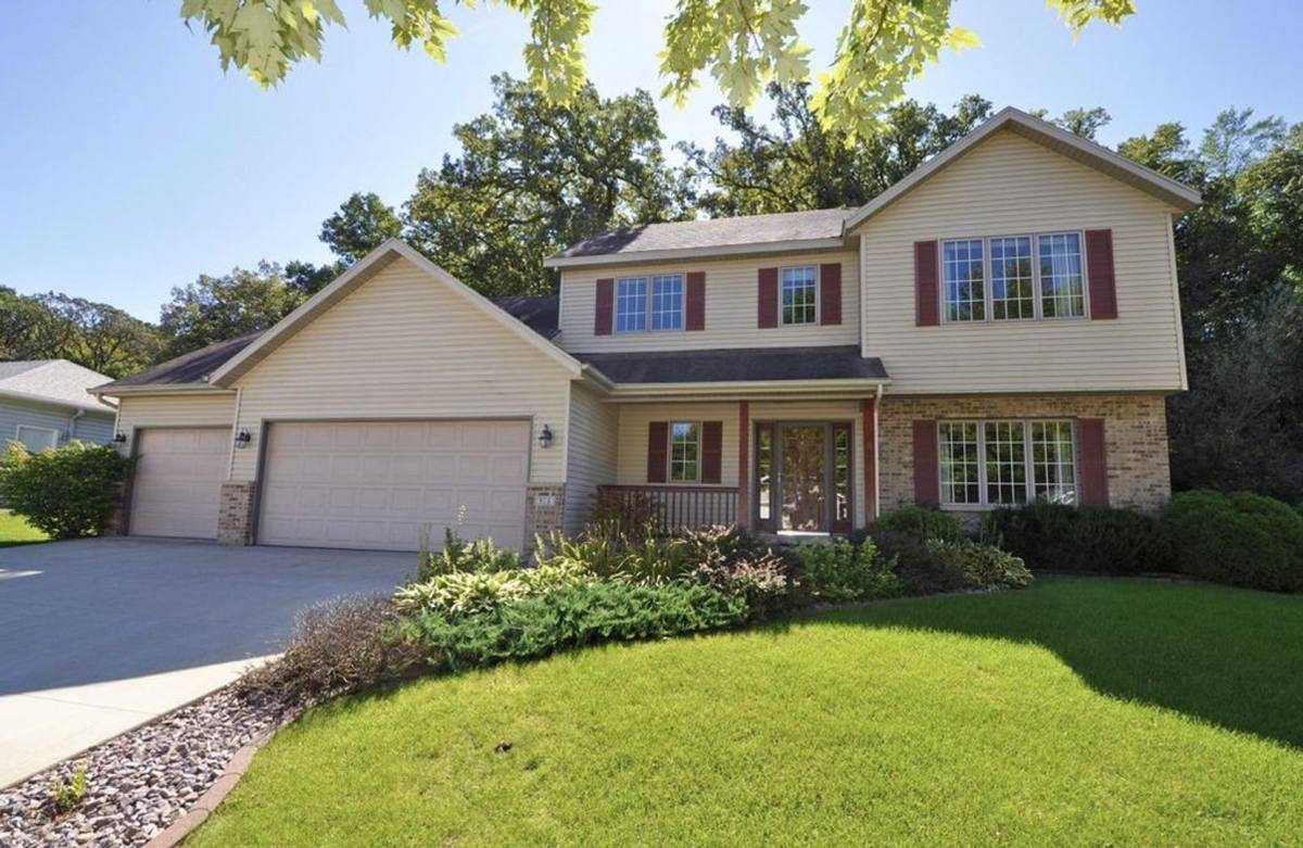 House for rent at 918 Southern Woods Place SW, Rochester, MN 55902