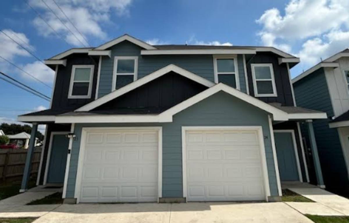 Townhouse for rent at 9034 Glen Shadow Units 21 #22, San Antonio, TX 78239