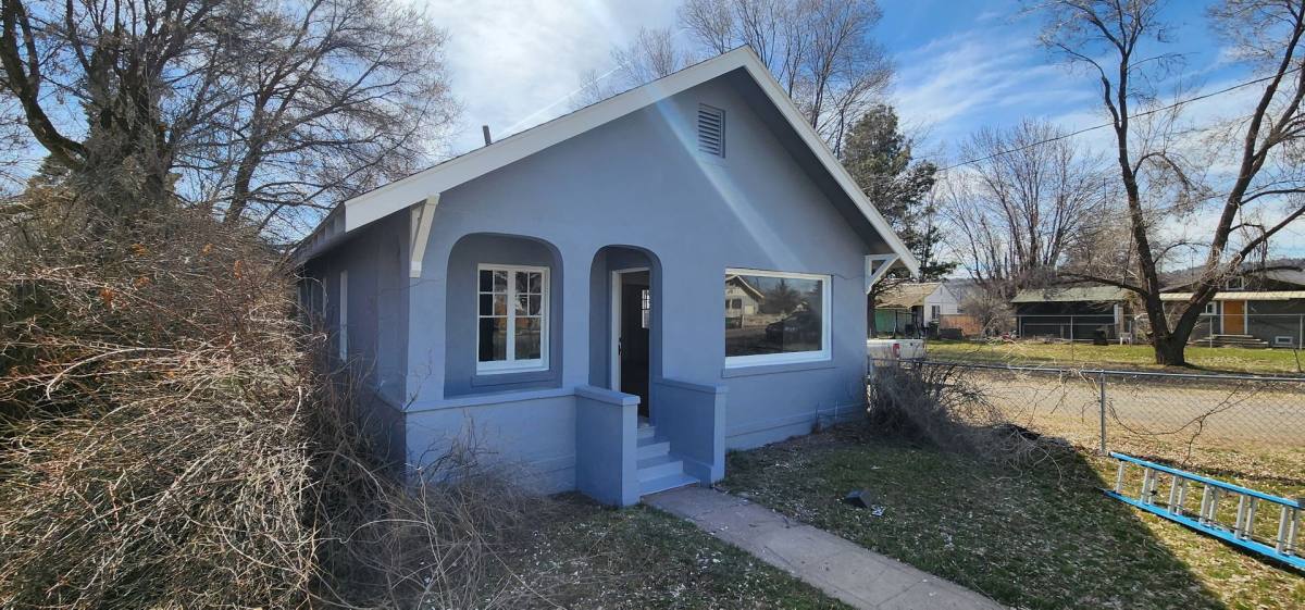 House for rent at 2024 Darrow Ave, Klamath Falls, OR 97601