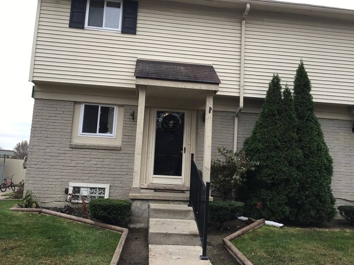 Condo for rent at 2280 Orchard Crest St, Utica, MI 48317