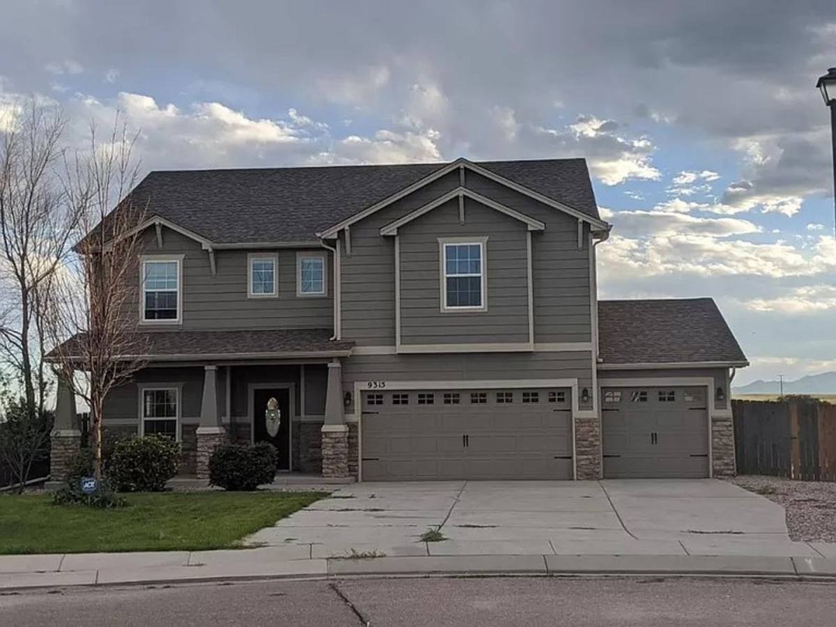 House for rent at 9315 Sand Myrtle Dr, Colorado Springs, CO 80925