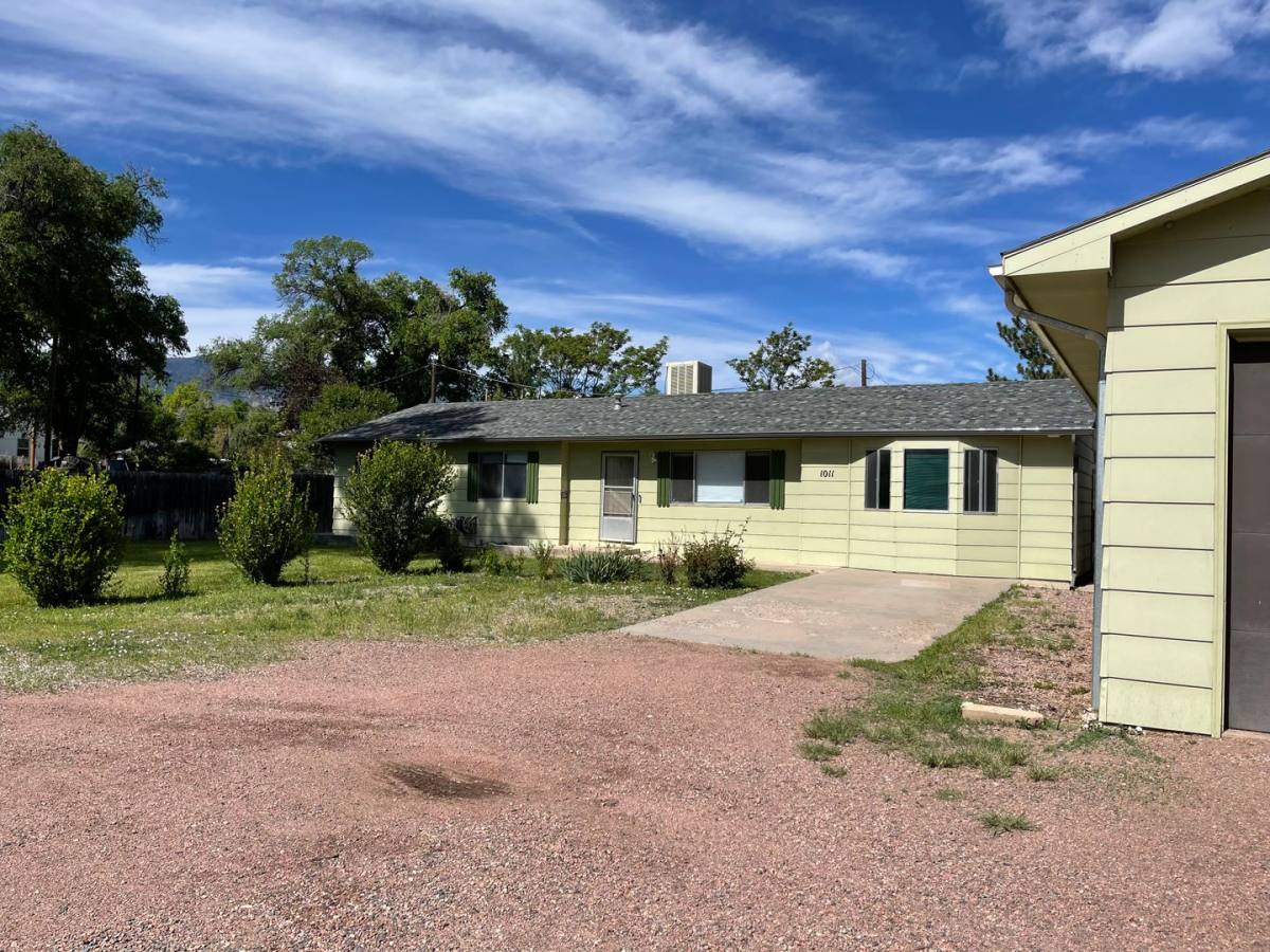 House for rent at 1011 S 1st St, Canon City, CO 81212