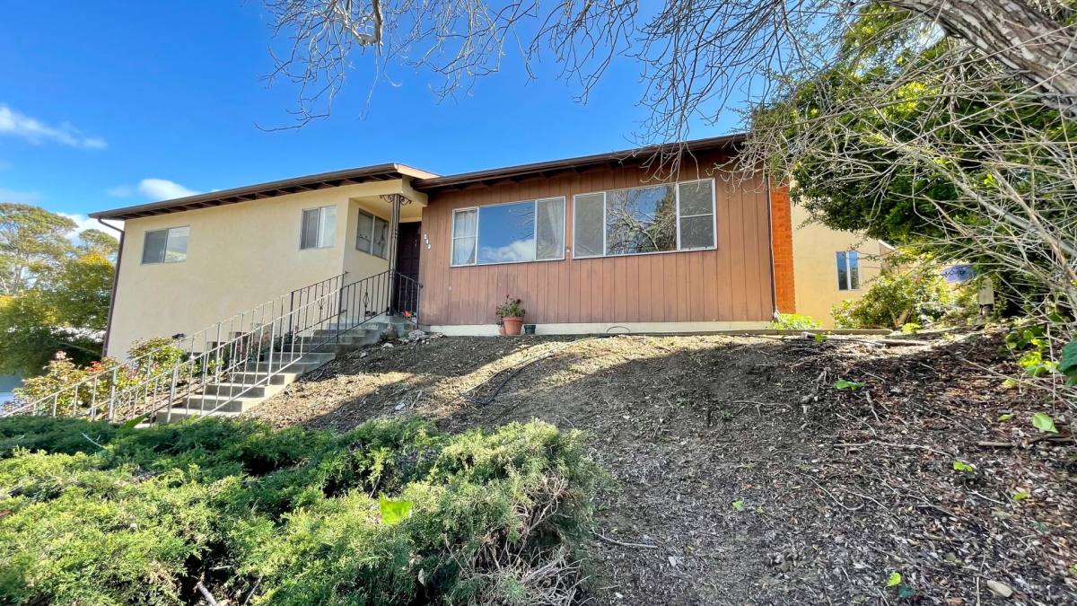 House for rent at 425 Luneta Dr, San Luis Obispo, CA 93405