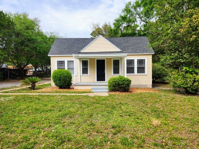 House for rent at 7739 Hammond Blvd, Jacksonville, FL 32220