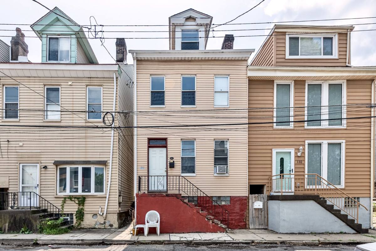 Apartment for rent at 134 Pius St, Pittsburgh, PA 15203