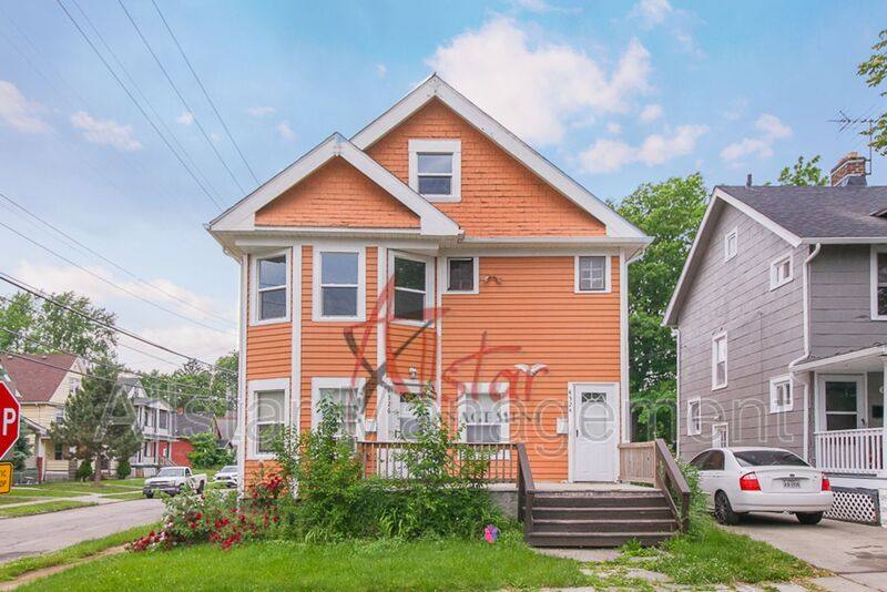 Apartment for rent at 4324 W 30th St #UP, Cleveland, OH 44109