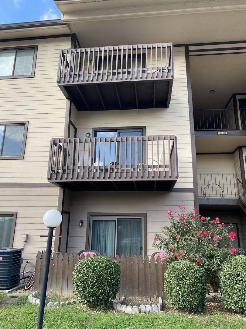 Condo for rent at 135 Hicks Rd, Nashville, TN 37221