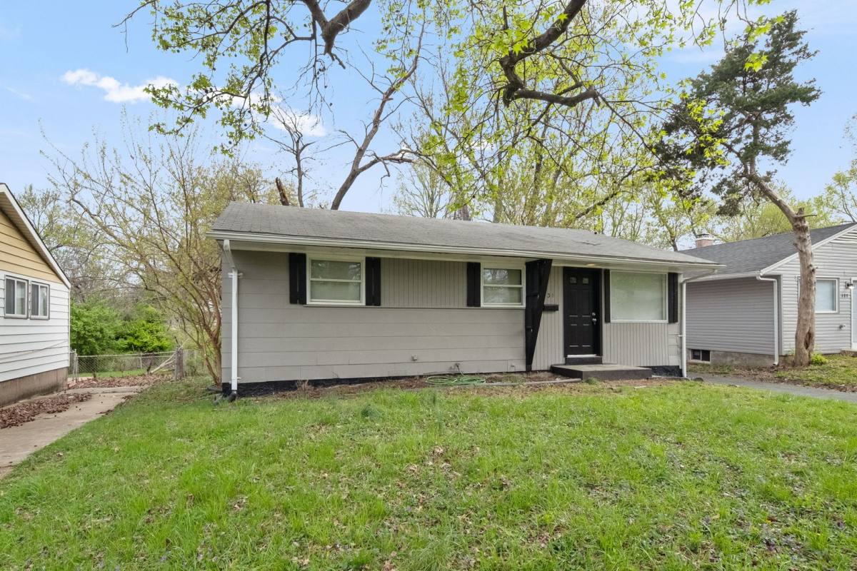House for rent at 131 Brigadoon Circle, Saint Louis, MO 63137
