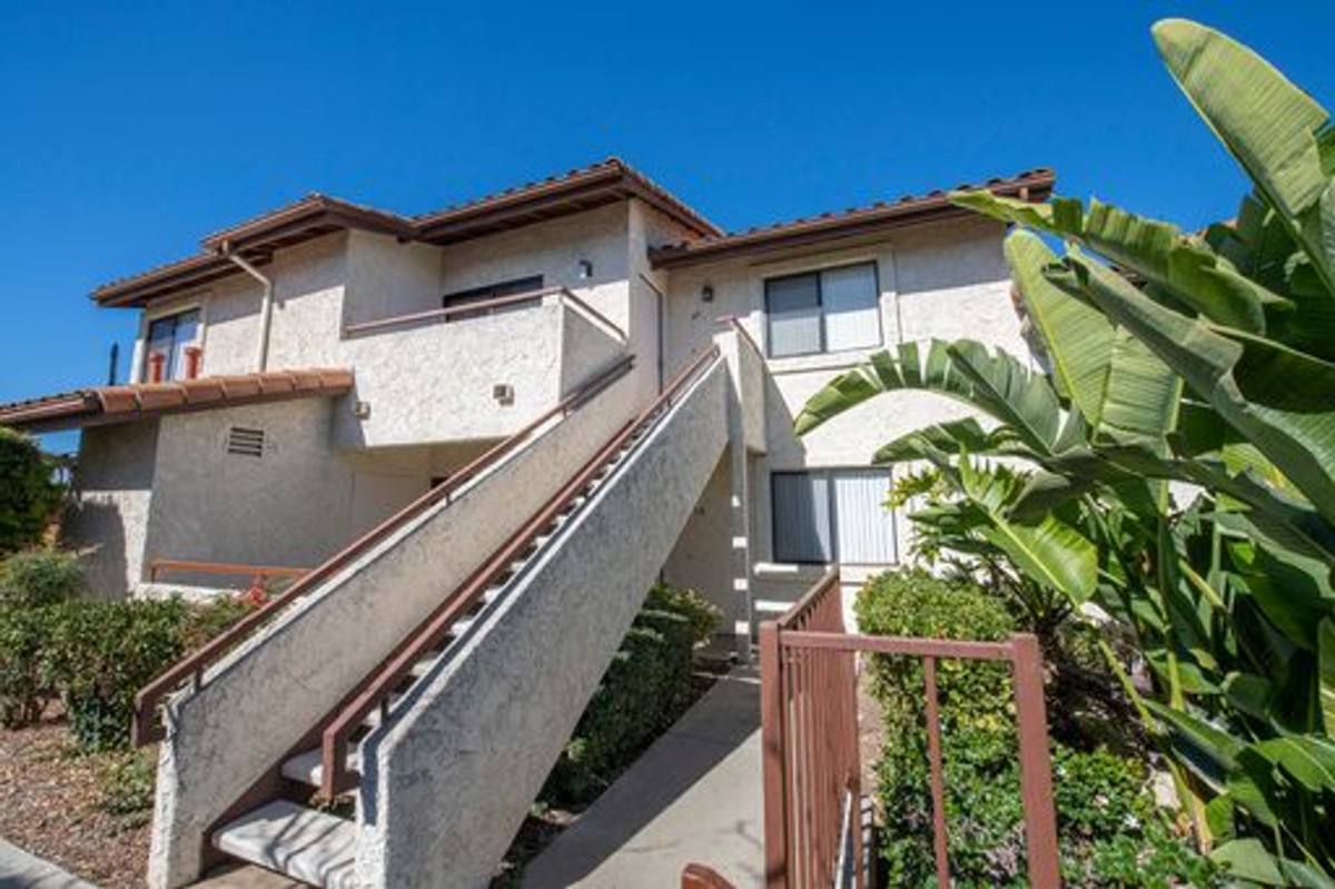 Apartment for rent at 920 Sycamore Ave, Vista, CA 92081