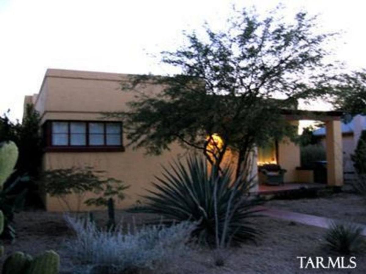 House for rent at 1722 E 9th St, Tucson, AZ 85719