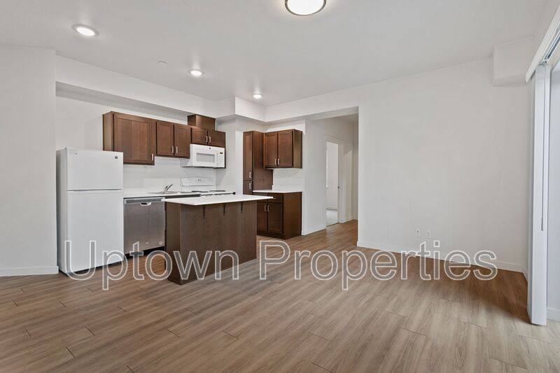 Apartment for rent at 6263 N Cecelia St #205, Portland, OR 97203