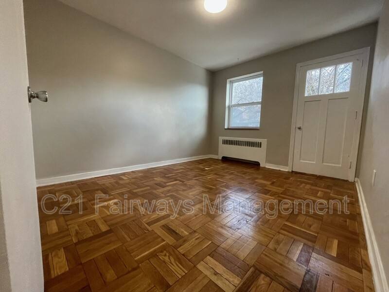 Apartment for rent at 306 Lenox Ave, Pittsburgh, PA 15221