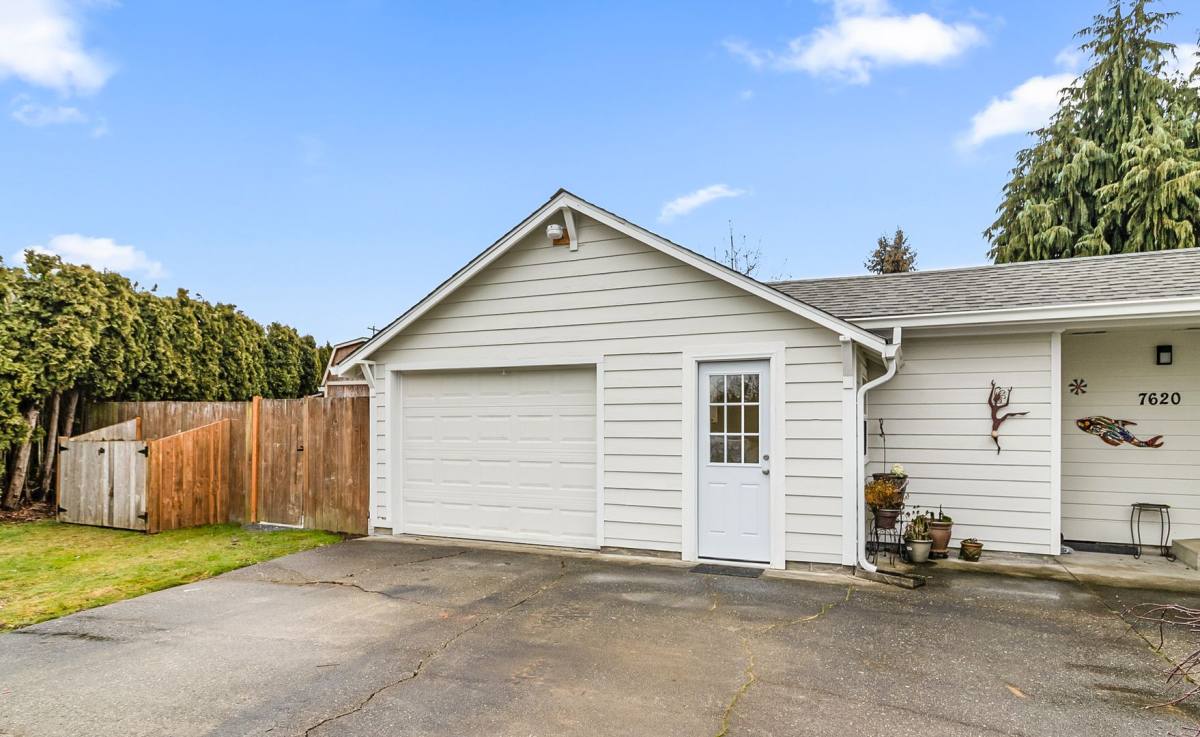 Apartment for rent at 7620 64th Dr NE, Marysville, WA 98270