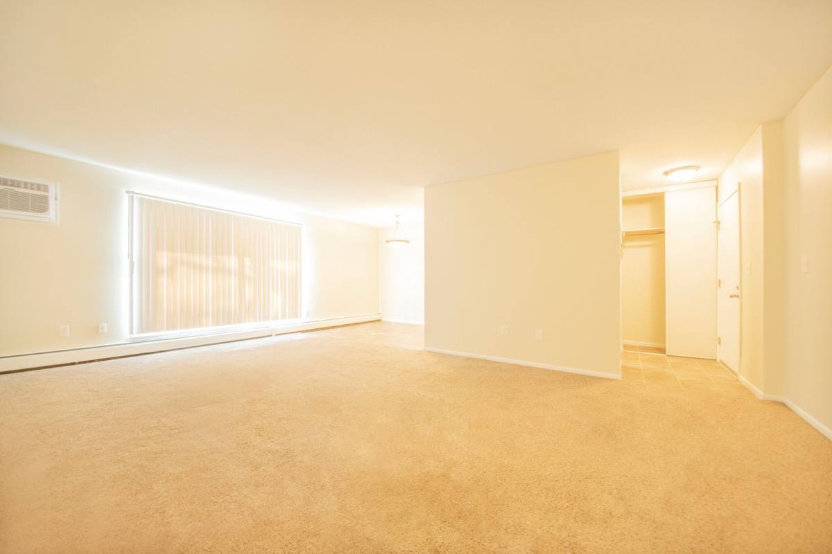 Apartment for rent at 17210 County Rd, Minneapolis, MN 55447