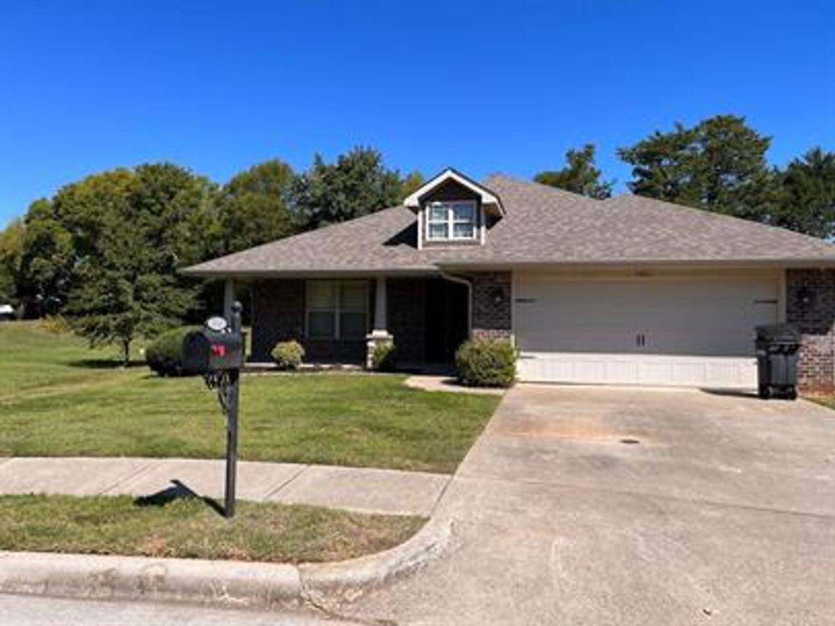 House for rent at 29805 Park Hill Dr, Madison, AL 35757