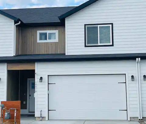 Townhouse for rent at 1401 Westwood Circle #C, Belgrade, MT 59714