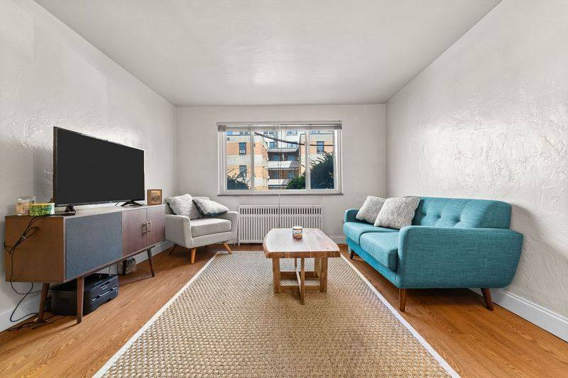 Apartment for rent at 5552 Covode St #4, Pittsburgh, PA 15217