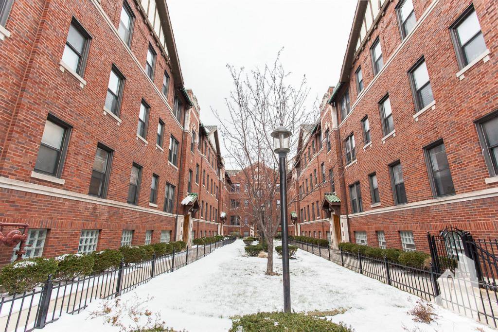 Apartment for rent at 2700 N Spaulding Ave #1F, Chicago, IL 60647