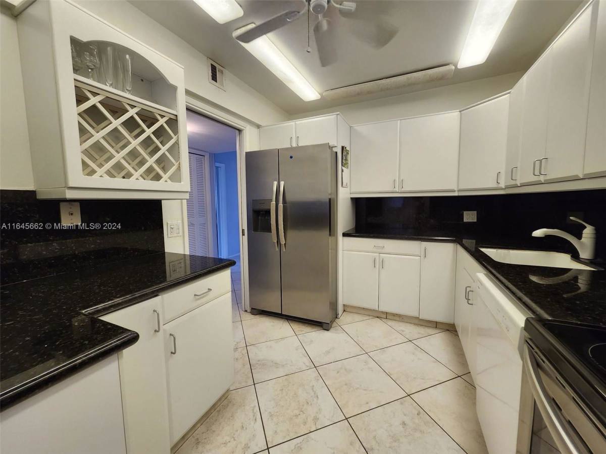 Apartment for rent at 3250 N Palm Aire Dr #111, Pompano Beach, FL 33069