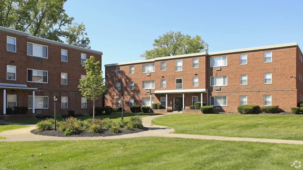 4340 Northfield Rd #Z311, Cleveland, OH 44128