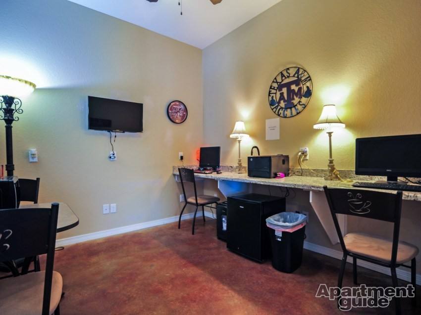 Apartment for rent at 301 SW Parkway, College Station, TX 77840