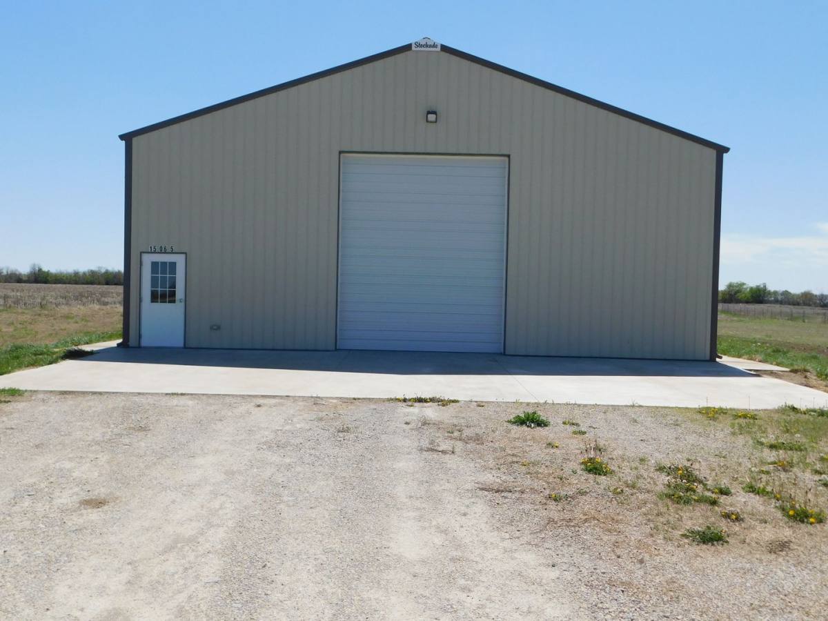House for rent at 15065 SW 20th, Benton, KS 67017