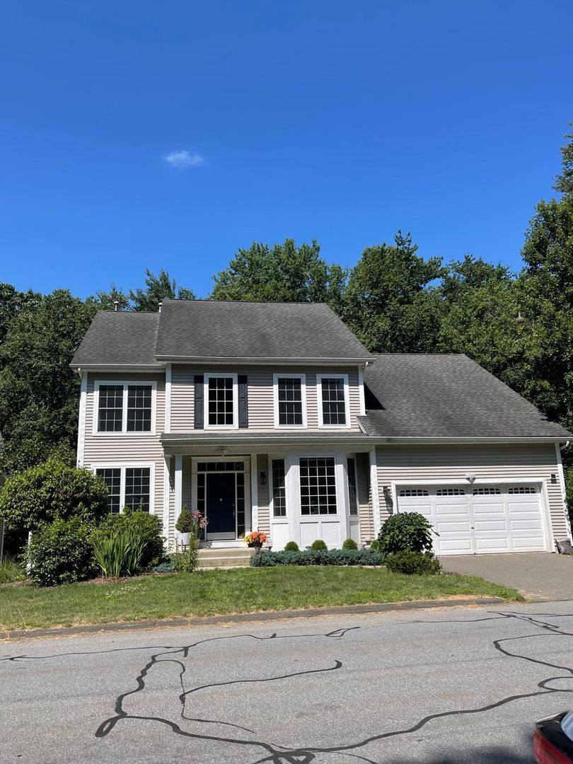 Townhouse for rent at 8 Traditions Blvd, Southbury, CT 06488