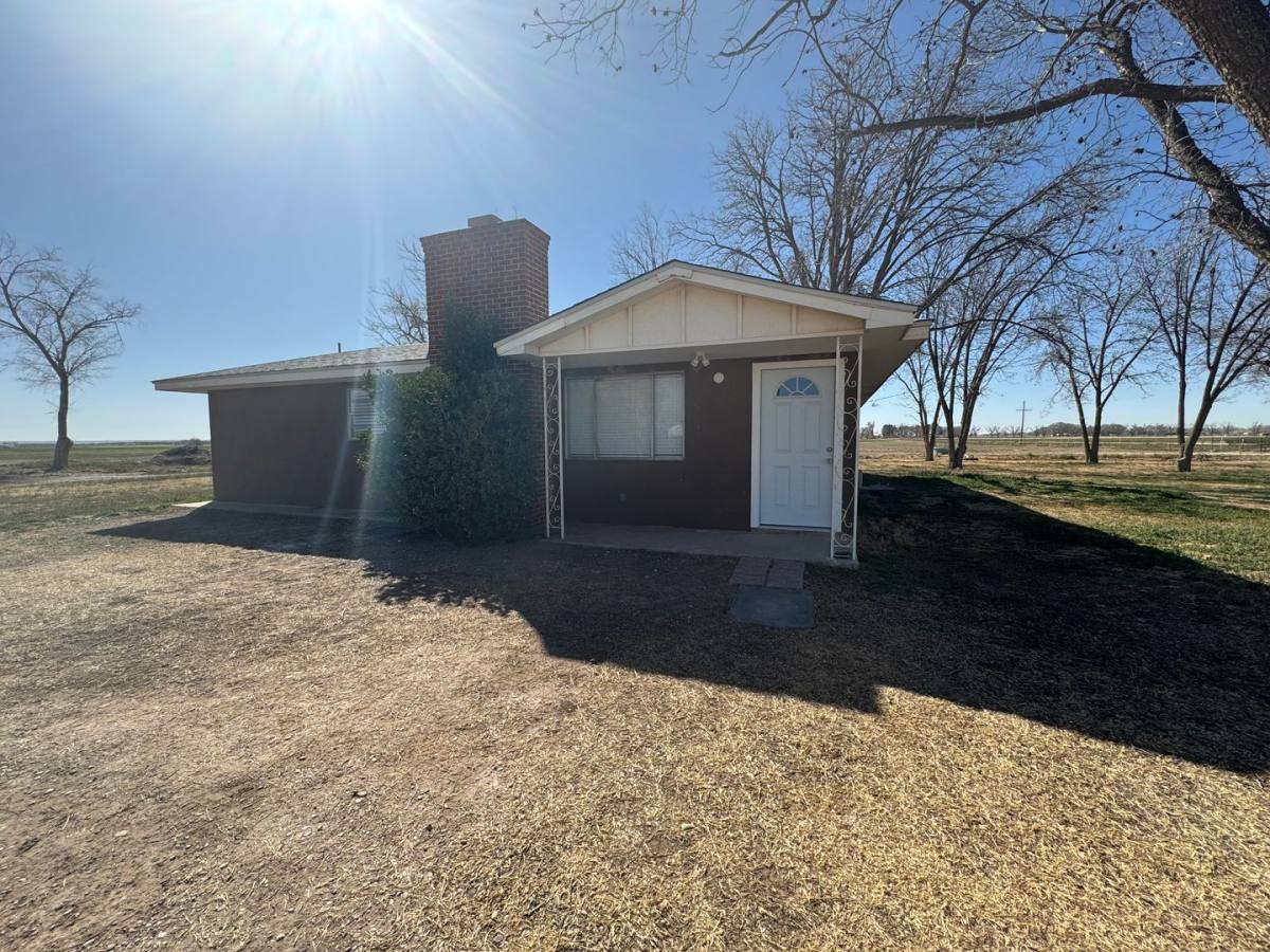 House for rent at 4201 School Rd, Roswell, NM 88203