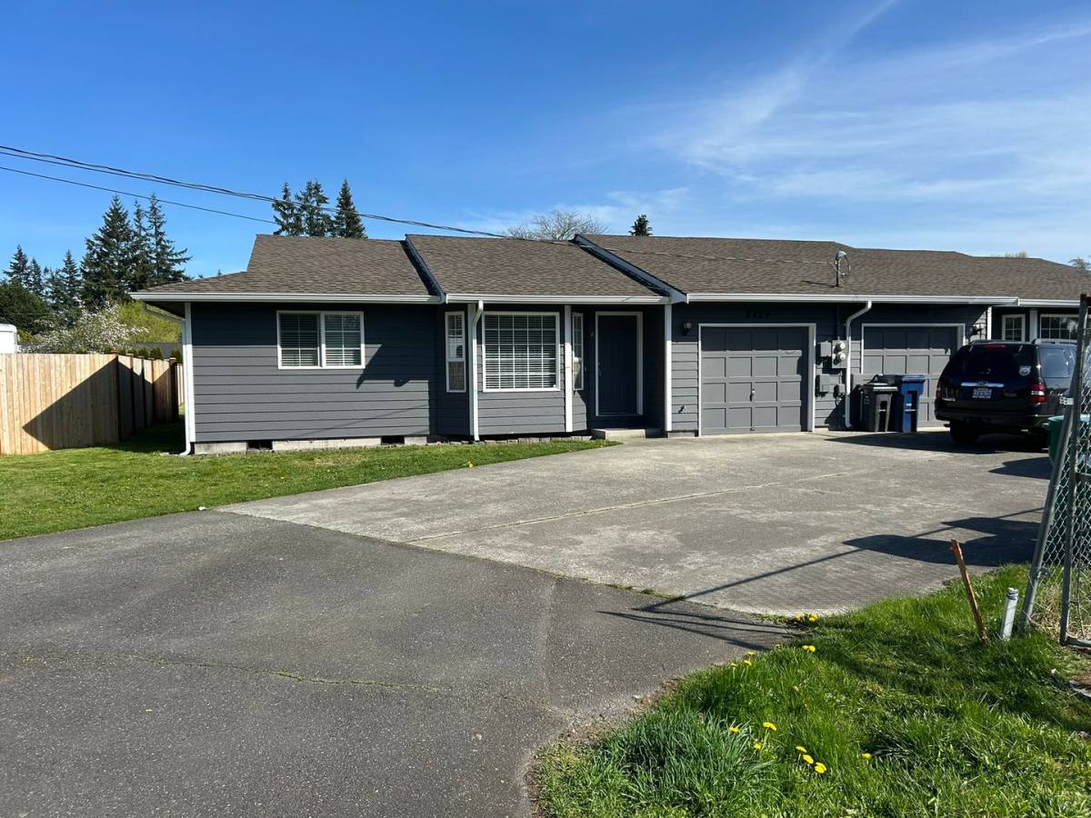 Apartment for rent at 8429 44th Dr NE, Marysville, WA 98270