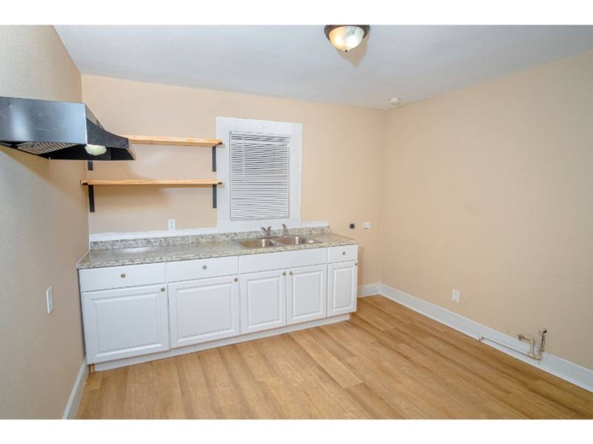 Apartment for rent at 1323 Lamar, San Antonio, TX 78202