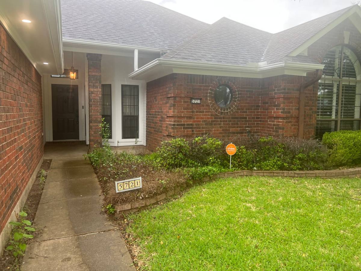 House for rent at 5721 Bluebonnett, Bossier City, LA 71112