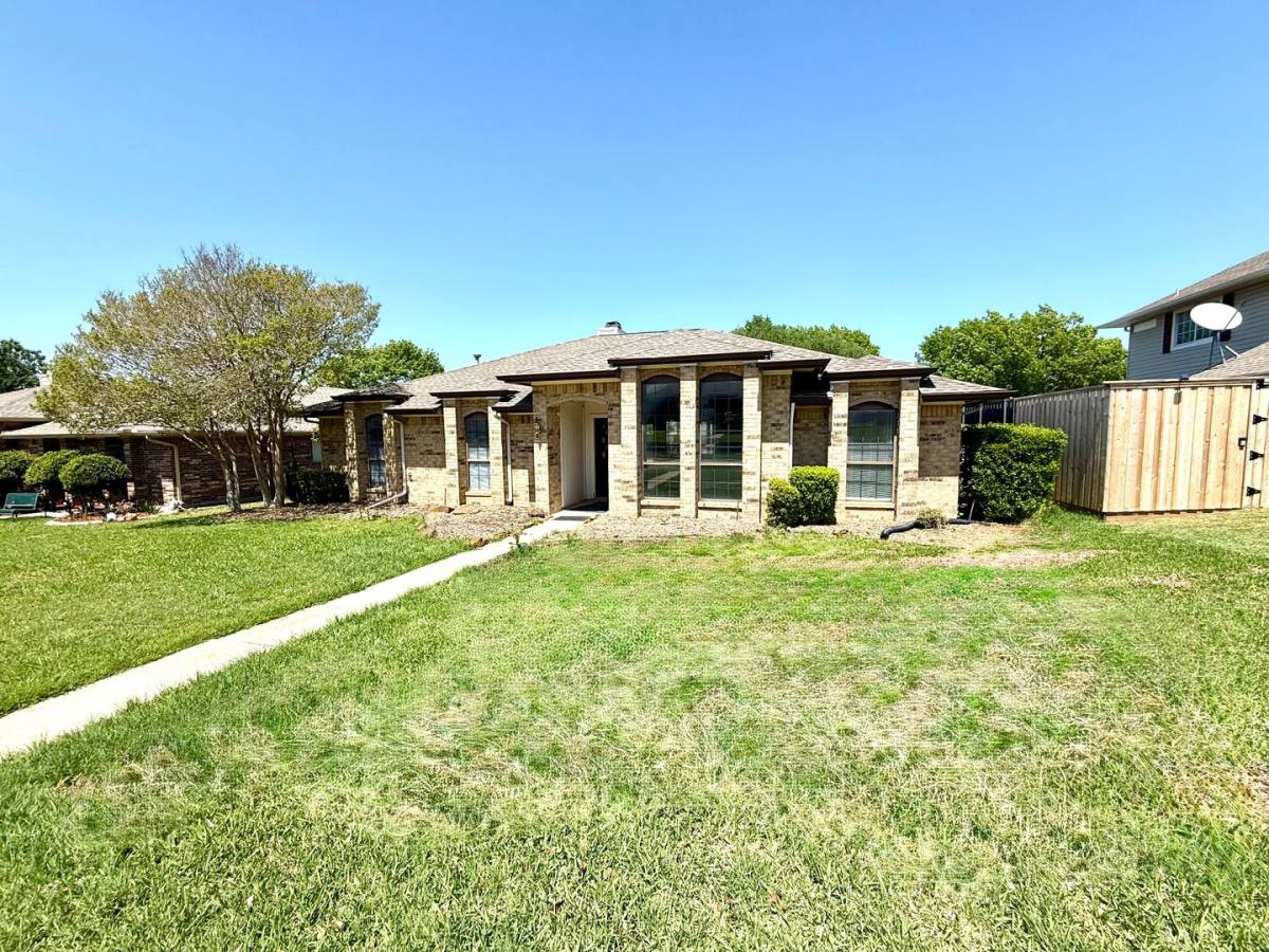 House for rent at 1204 Elder, Carrollton, TX 75007