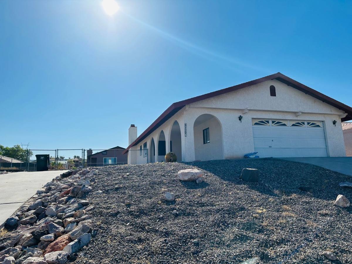 House for rent at 3422 Sundance Dr, Bullhead City, AZ 86442