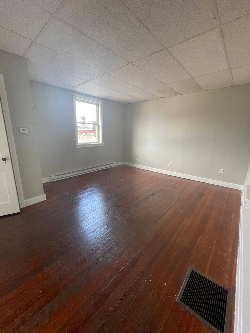 Apartment for rent at 208 S Market St, Delphi, IN 46923
