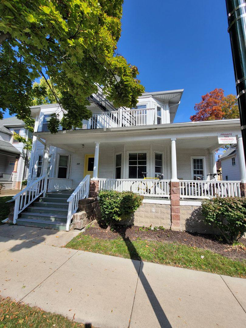 Apartment for rent at 309 N Pinckney St, Madison, WI 53703