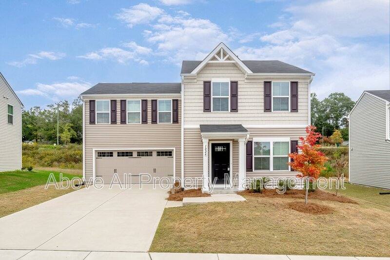 House for rent at 1026 Bent Willow Dr, Durham, NC 27704