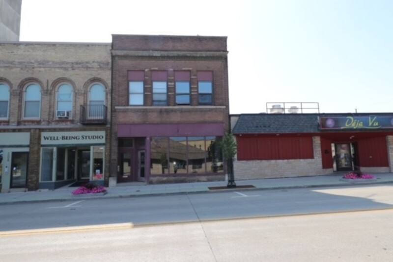 Apartment for rent at 212 N 8th St #3, Manitowoc, WI 54220