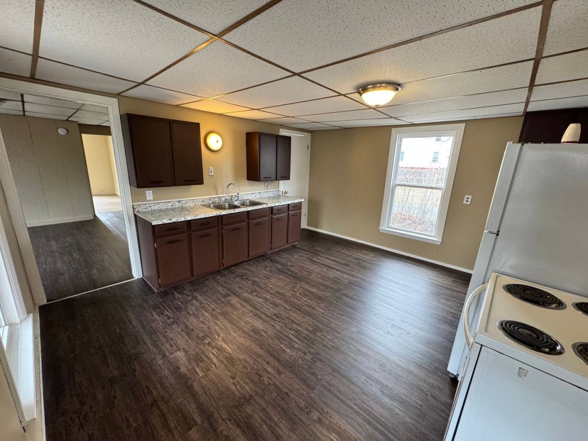 Apartment for rent at 11 Kelsey St, Waterville, ME 04901