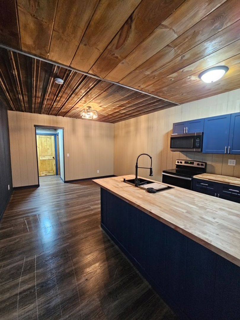 Apartment for rent at 256 N Brooks St, Waverly, IL 62692