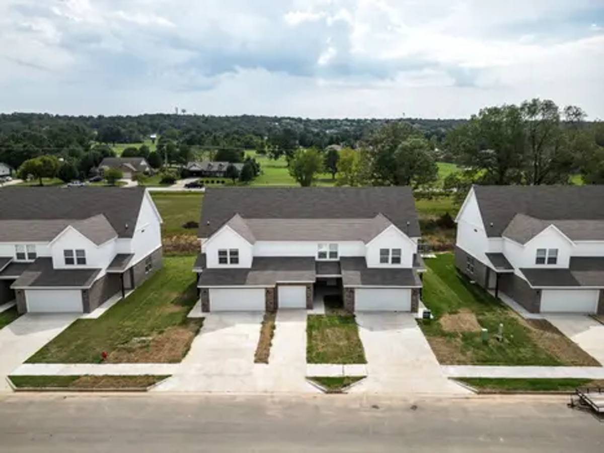Townhouse for rent at 1714-1935 Linwood Dr, Greenwood, AR 72936
