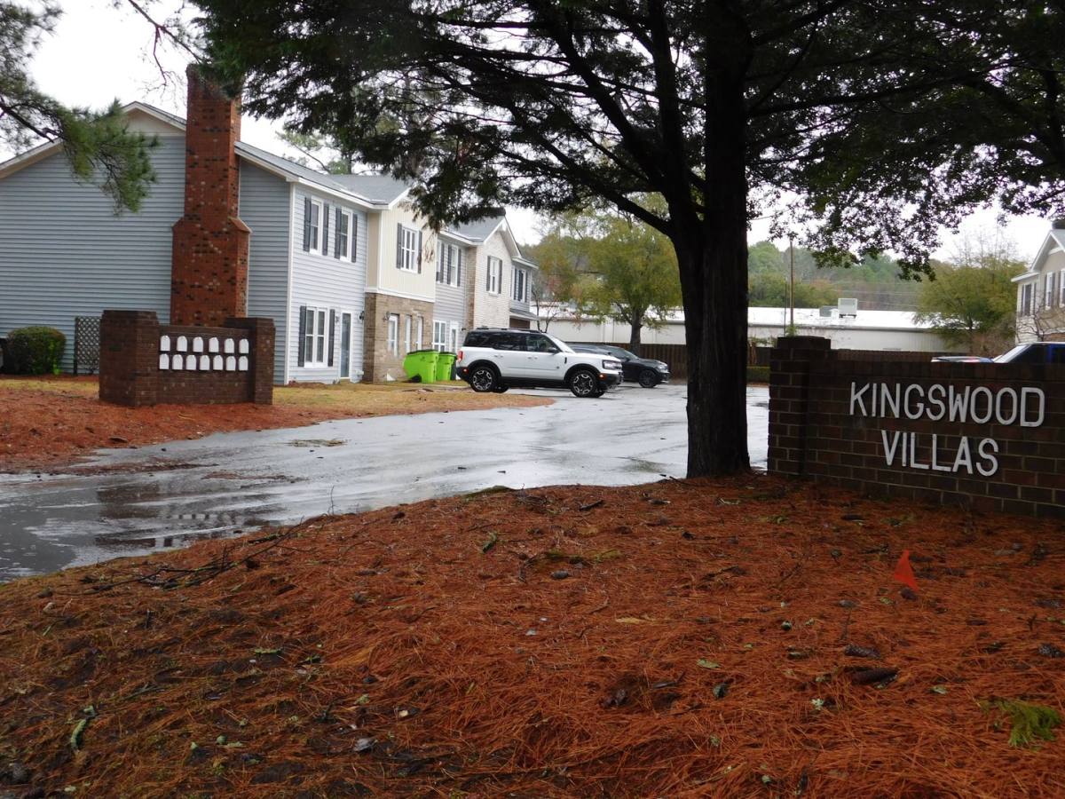 Townhouse for rent at 1104 Karen Dr #B-2, New Bern, NC 28562
