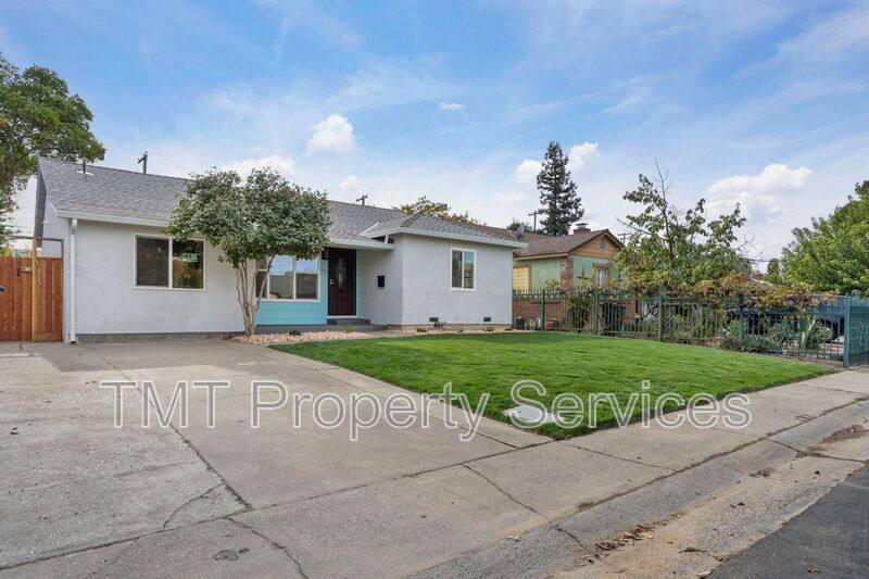 House for rent at 4630 Lemon Hill Ave, Sacramento, CA 95824